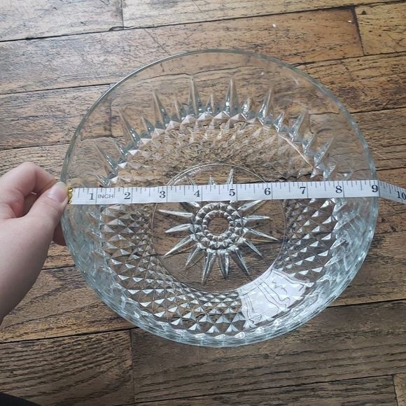 Arcoroc Serving Bowl with Sun Design 9 Inches - Picture 2 of 8